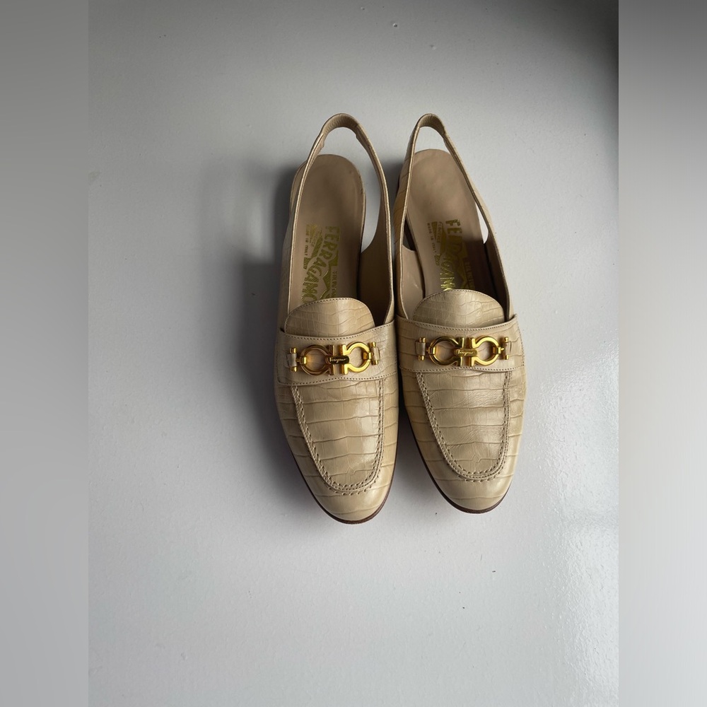 Salvatore Ferragamo Women’s Sling-back loafers